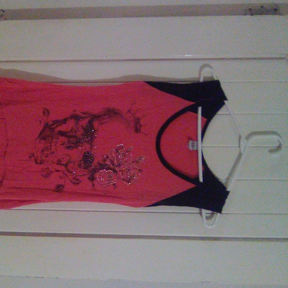 La Teez - Picture 1 of 3